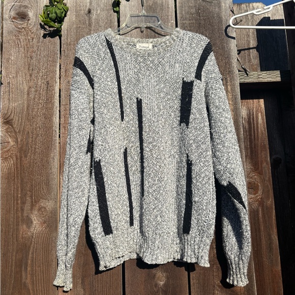 Sweater - Picture 3 of 11